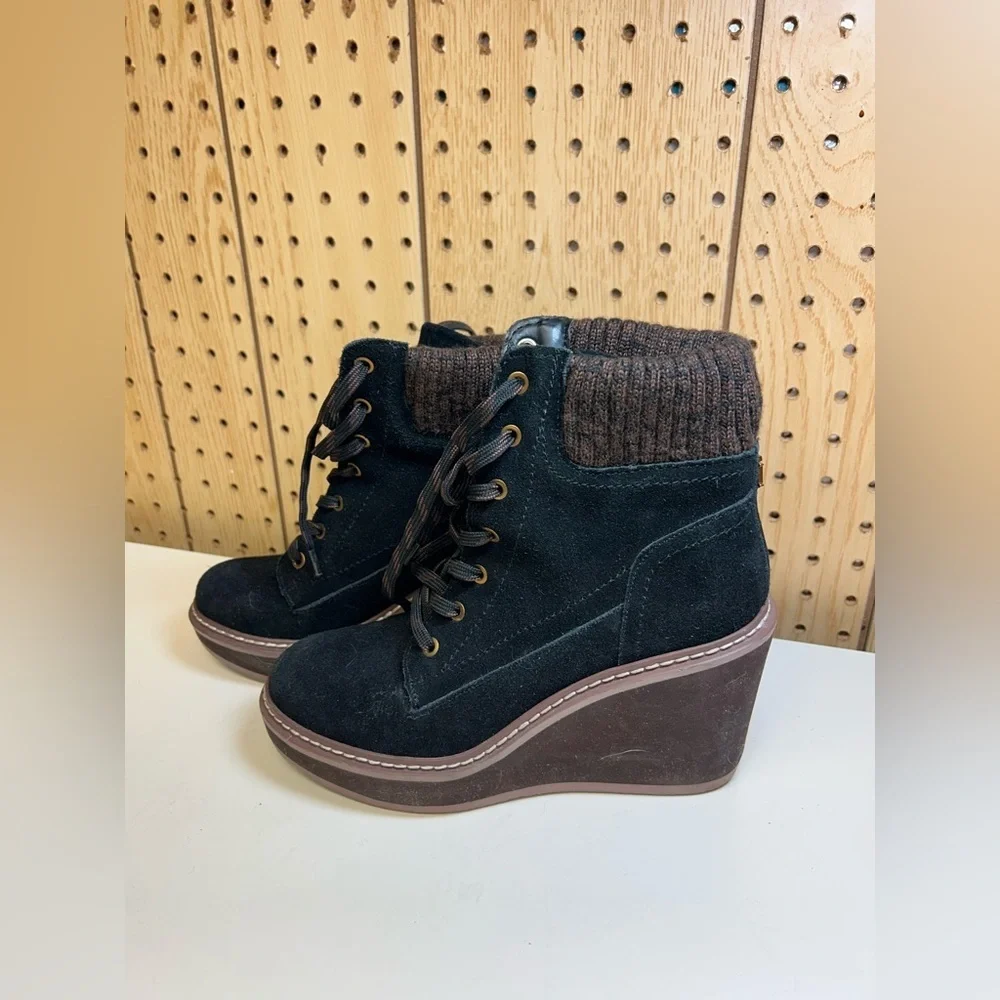 Tommy Hilfiger Black and Brown Lace Up Wedge Boots - Picture 2 of 9